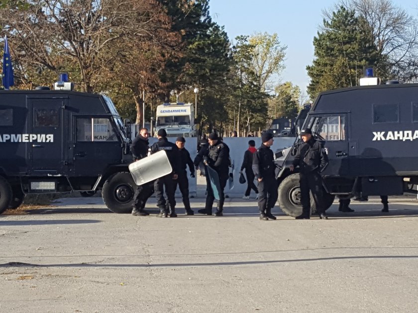 Спипаха 11 бежанци на „Цариградско шосе”