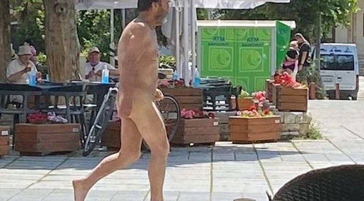 Ексхибиционист се разходи по член из Охрид