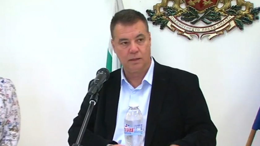 Ако сте изнудвани от фонд "Земеделие", обадете се на тел. 0700-106-16