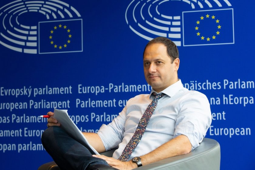Шефът на БСП в Европарламента: Трябват сериозни реформи в партията