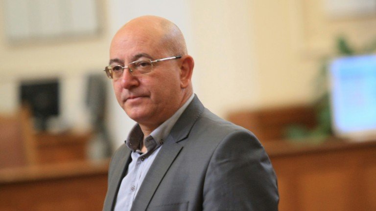 Ревизоро: Фирми на 2-ма бивши министри са взели екопарите