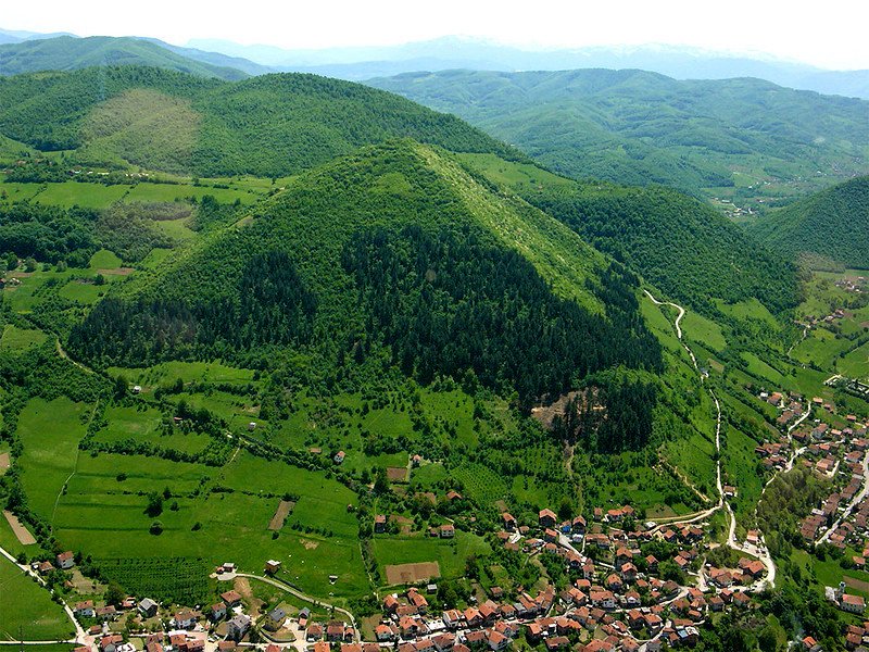 Мистерията на пирамидите в Босна