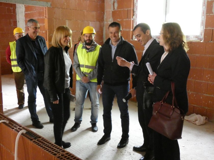 Фандъкова инспектира строежа на метрото в 7 сутринта (снимки)