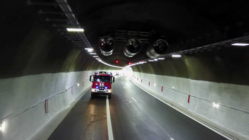 „Струма” спира при тунел „Мало Бучино”