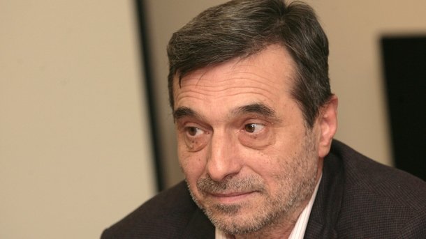 Димитър Манолов не харесва как ще увеличават пенсиите
