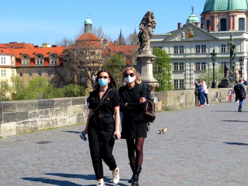 2 дни допълнителен отпуск за ваксинираните в Чехия