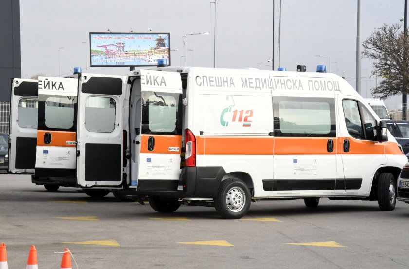 Спешни медици протестират срещу бонуса от 11 ст. на минута с COVID пациент