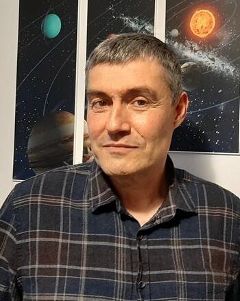 Почина топ астрологът Кирил Стойчев