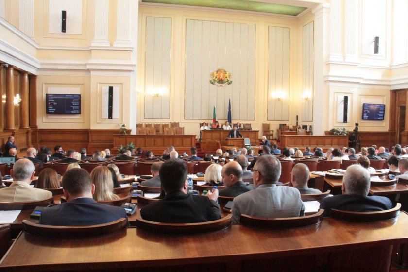 Пропадна комисията, която да проучи подслушвани ли са участници в предизборната кампания