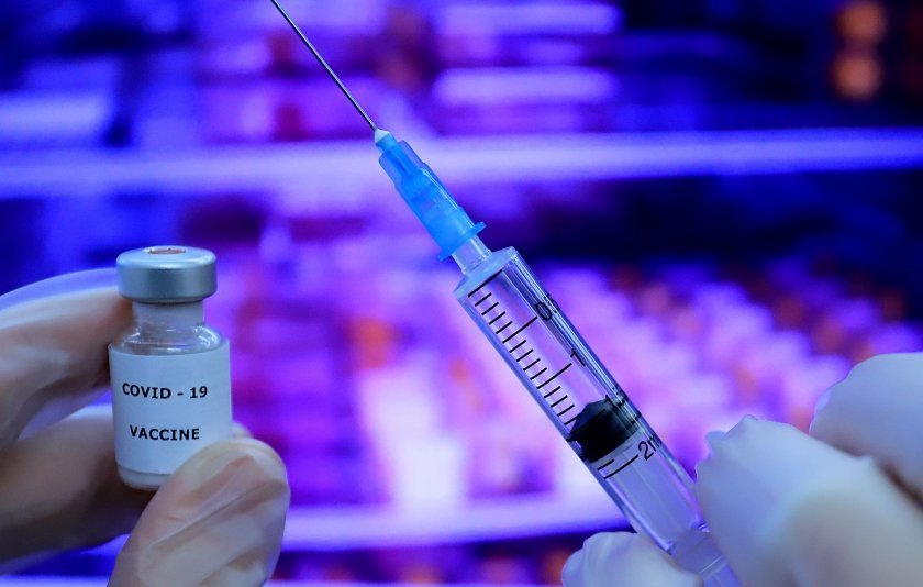 Ваксинираните с тройно по-малък шанс от заразяване