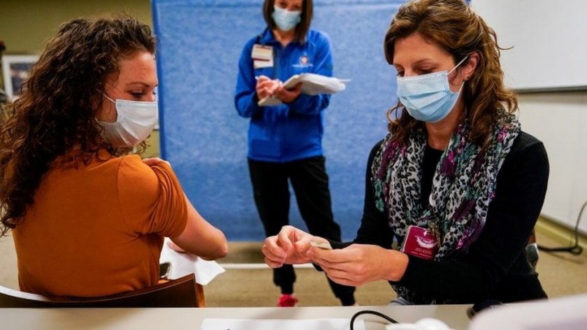 САЩ се затварят за чужденци без ваксина 