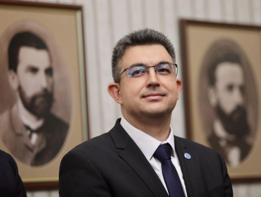 НС решава за отказа на Пламен Николов да е кандидат за премиер