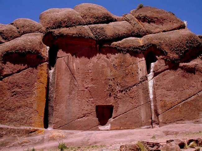 Древната врата на боговете в Перу