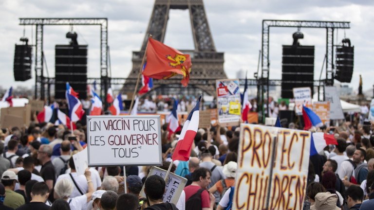 Франция въстана срещу дискриминацията