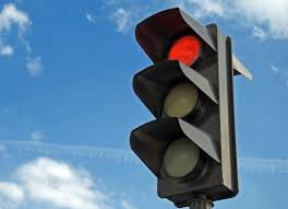 Шофьор помете 12-годишно дете, пресичало на червен светофар