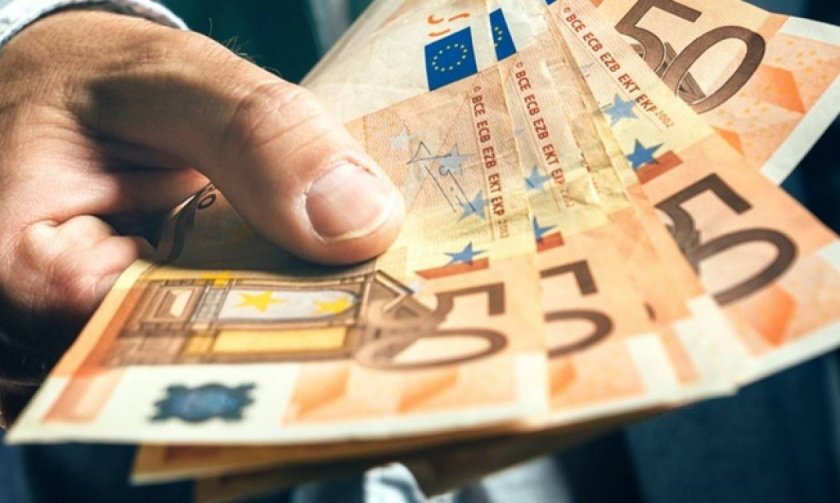 € 663 минимална заплата от 2022 година в Гърция