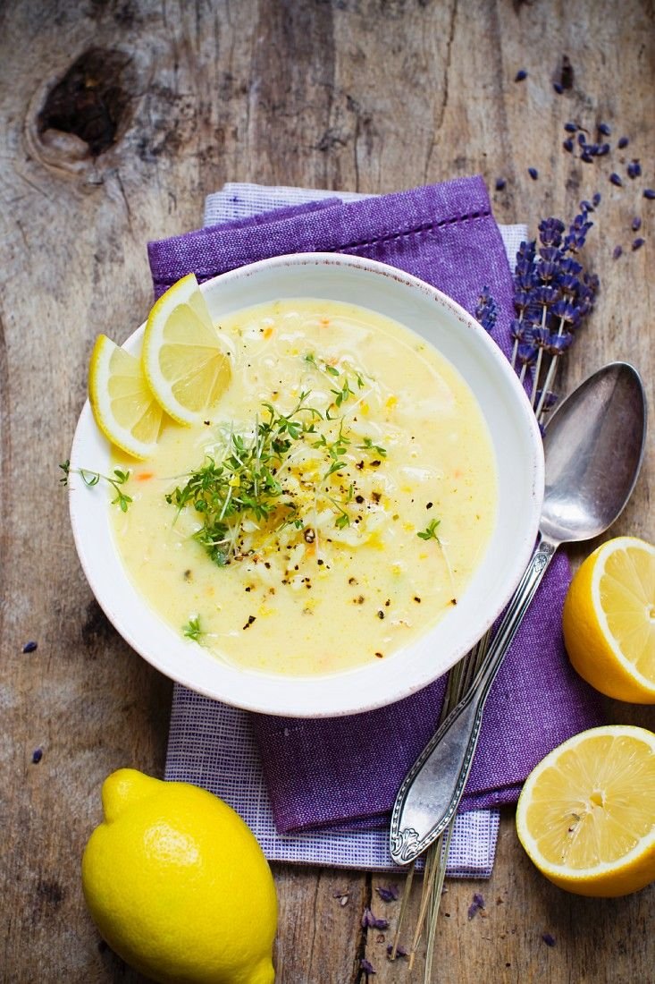 Лимонова супа с ориз и билка