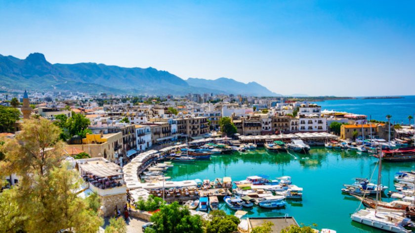 Кипър очаква туризмът да се възстанови чак през 2024 г.