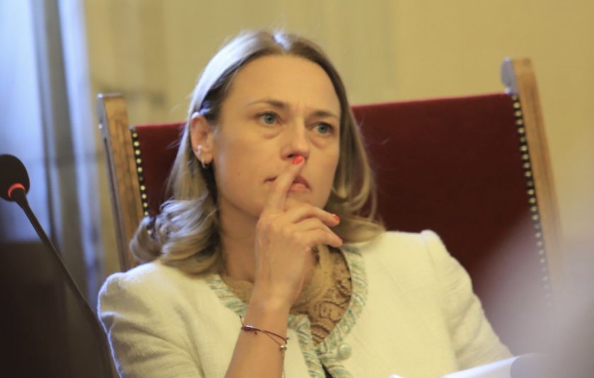 Ива Митева: По-важното е да се установи кой е поръчителят на заплахата
