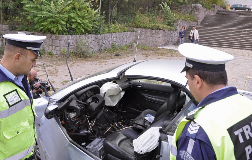 Жена и две деца са ранени при катастрофа край Велико Търново