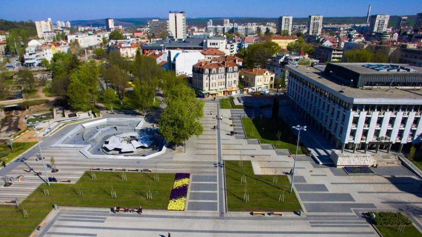 Катастрофа блокира основен булевард в Плевен