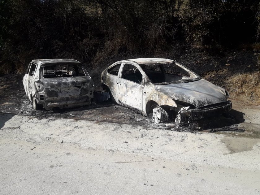 Две коли изгоряха край Разлог (снимка)