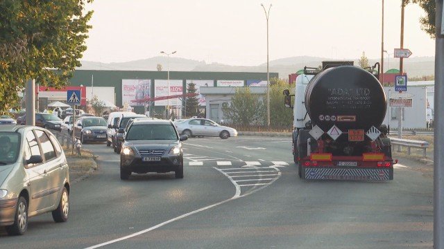 Зам.-министър се захваща с пътя-убиец в Айтос 
