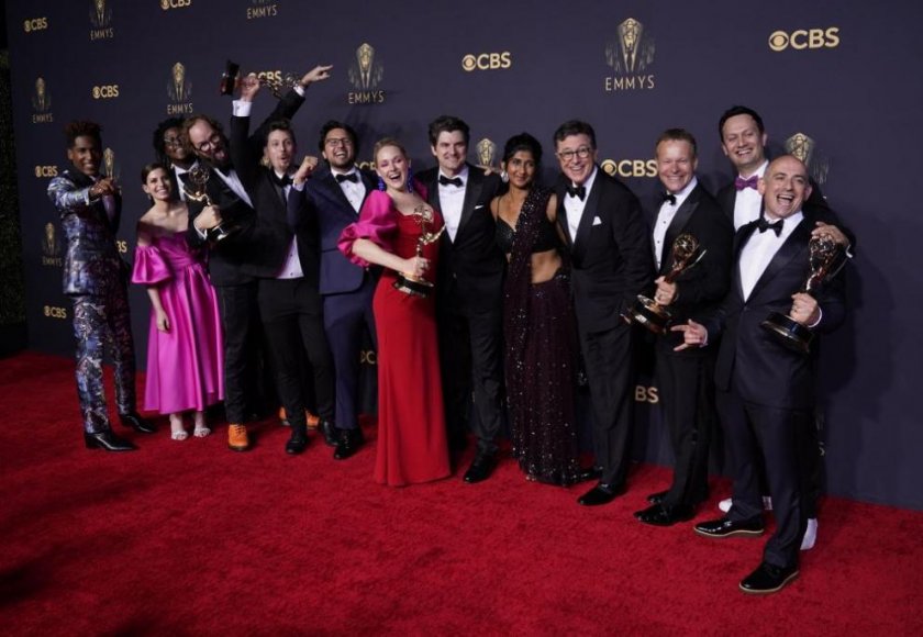 Сериалът "Короната" триумфира на наградите "Еми"
