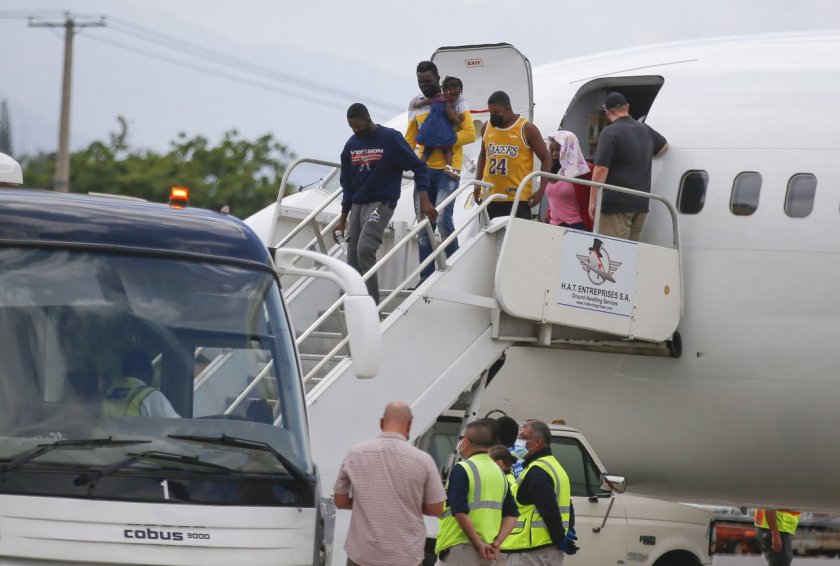 ООН обезпокоена за депортациите на хаитяни от САЩ