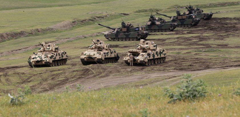 Полша разполага американски танкове по границата си