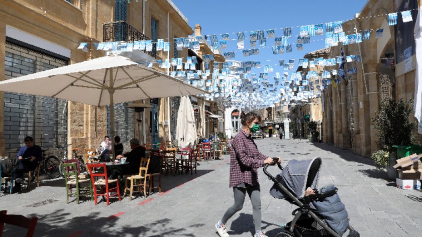 Глобиха кафене в Кипър с 16 000 евро заради непоискан Covid сертификат