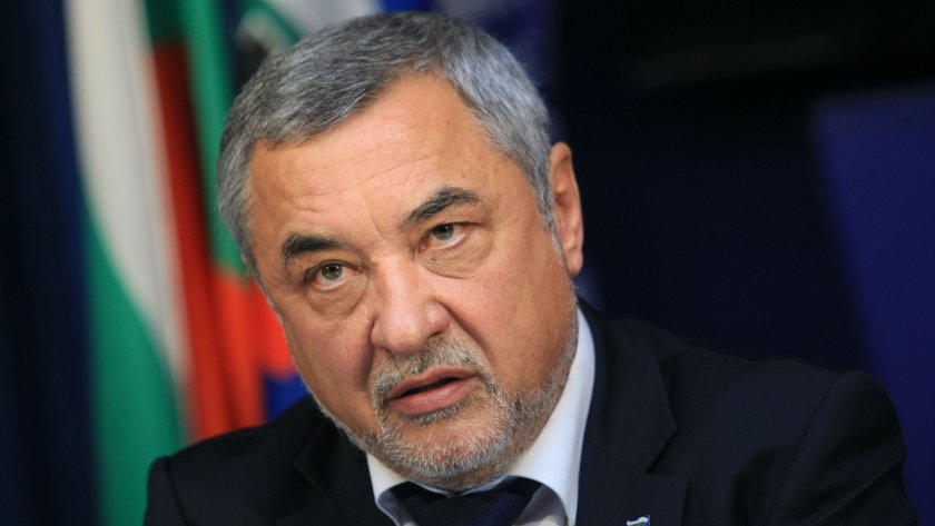 Валери Симеонов призна: НФСБ ще има свой кандидат за президент