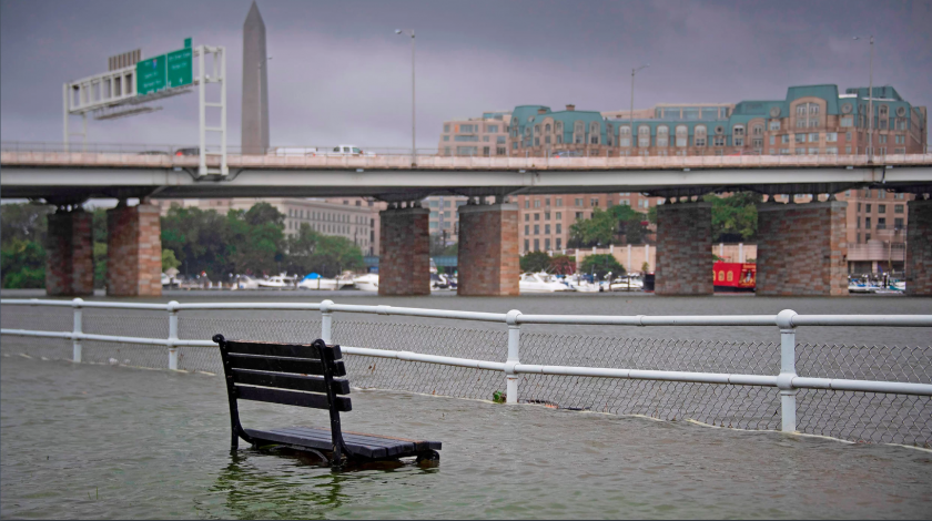 Вашингтон е под вода