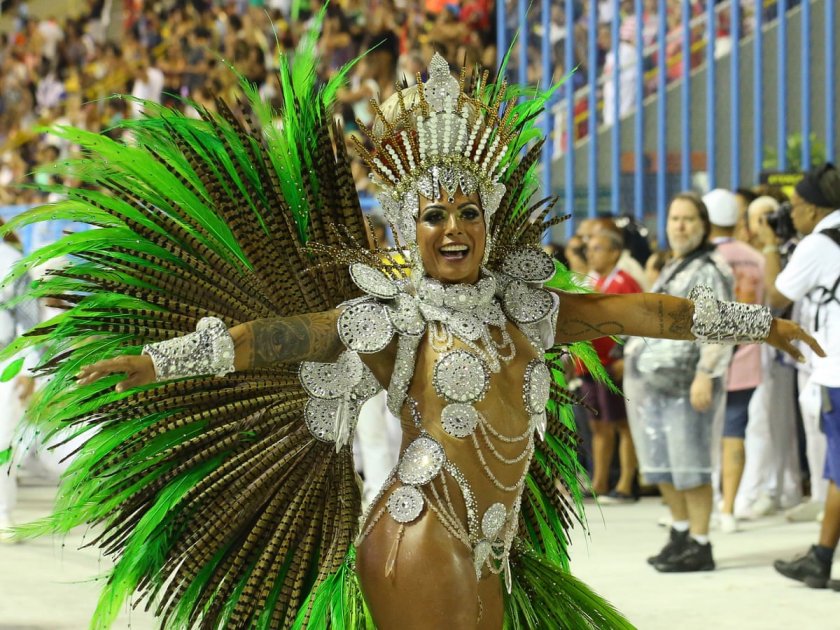 Без санитарни ограничения на карнавала в Рио