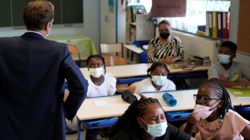 Франция: Без маски за децата в основните училища от 4 октомври