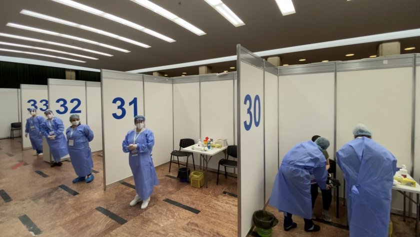 Румънският омбудсман защити здравни работници, отказващи ваксинация