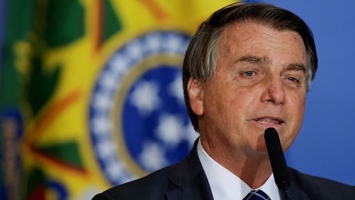Куриоз! Не допуснаха бразилския президент на мач, не бил ваксиниран