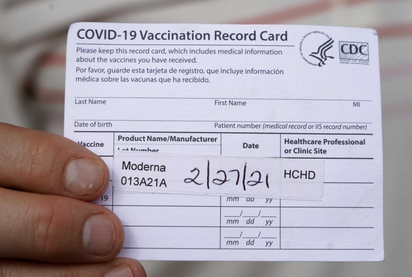 В Тексас забраниха да се изисква удостоверение за ваксинация