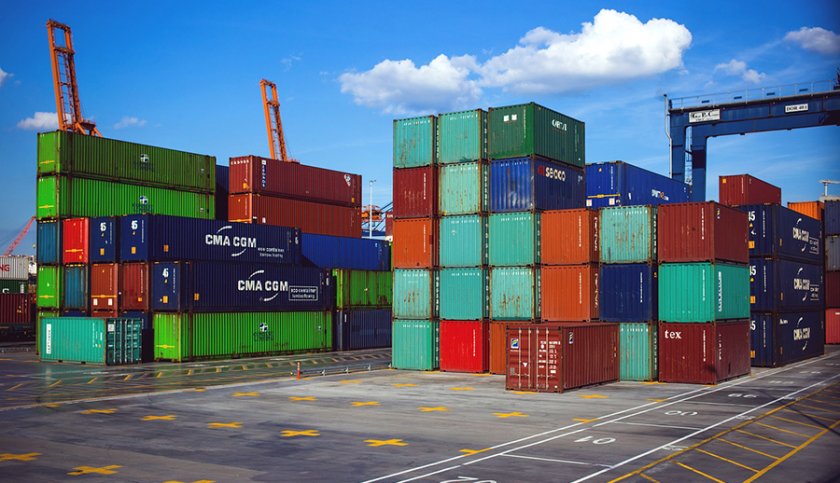 Скок на износа и вноса с над 20% за осемте месеца на годината