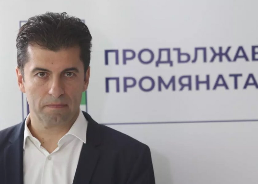 Кирил Петков иска зелен сертификат след безплатен антителен