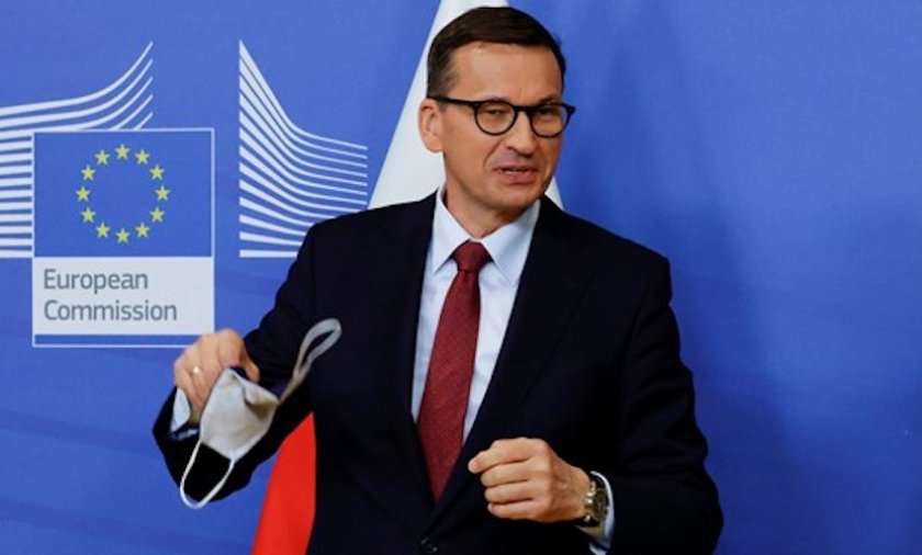 Премиерът на Полша обвини ЕС в изнудване