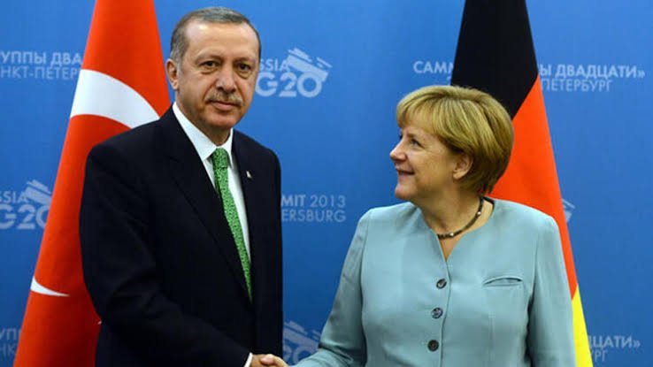 Ердоган след среща с Меркел: Расизмът и ислямофобията са бич за турците в Европа