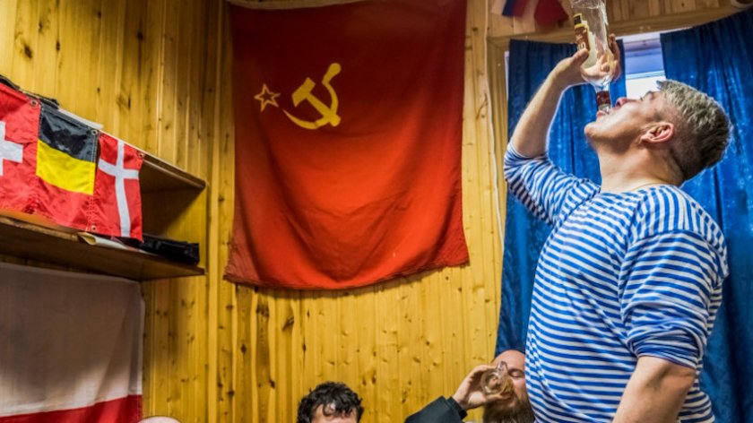 Руснаци продължават да се тровят с метанол