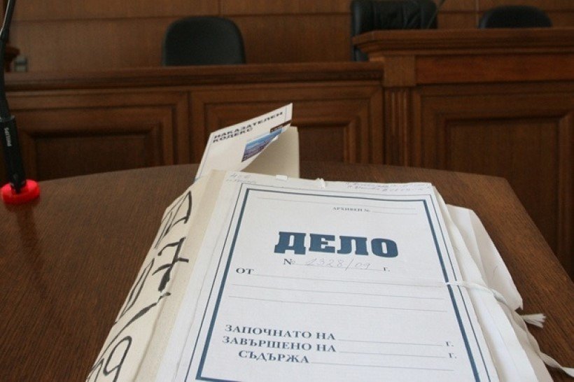 Падение: Условна присъда за шофьор, убил един и ранил двама в заведение