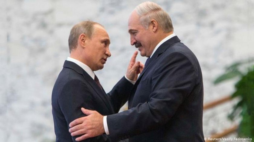 Путин ще подкрепи Лукашенко срещу чуждестранна „намеса“