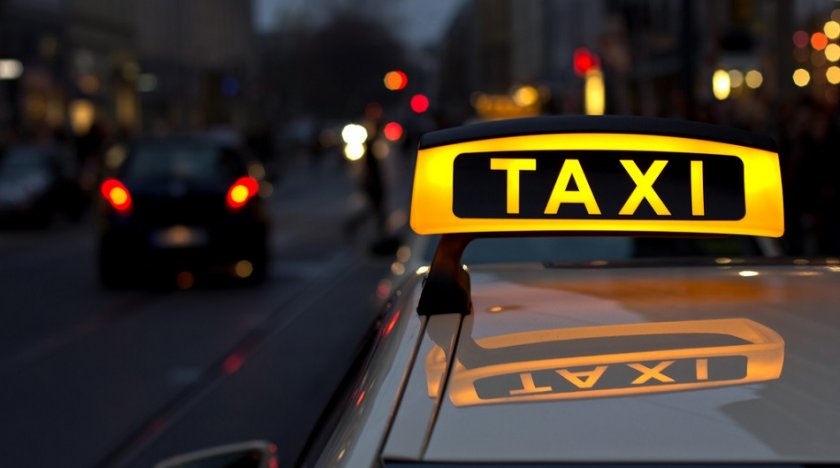 Младеж преби и ограби таксиджия в София