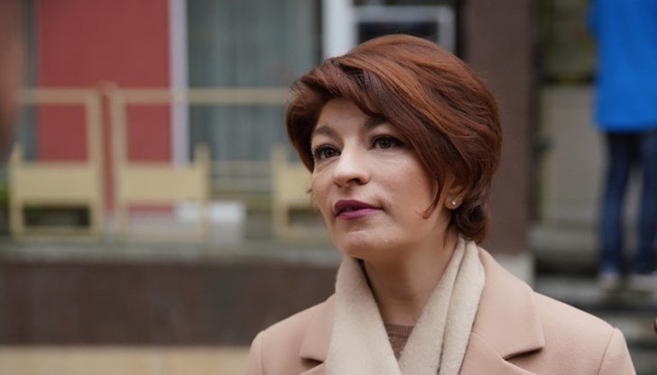 Деси Атанасова предрече кратък живот на новия кабинет