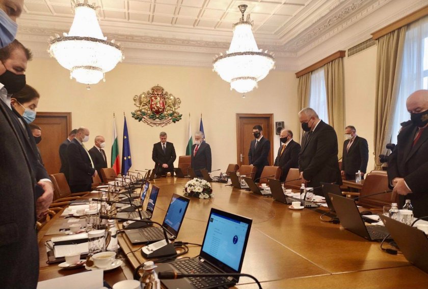 С минута мълчание започна заседанието на Министерския съвет