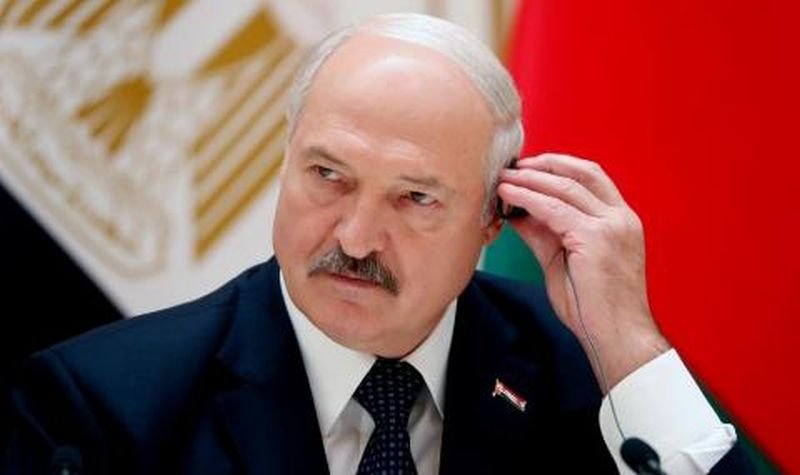 Лукашенко помилва 6000 души