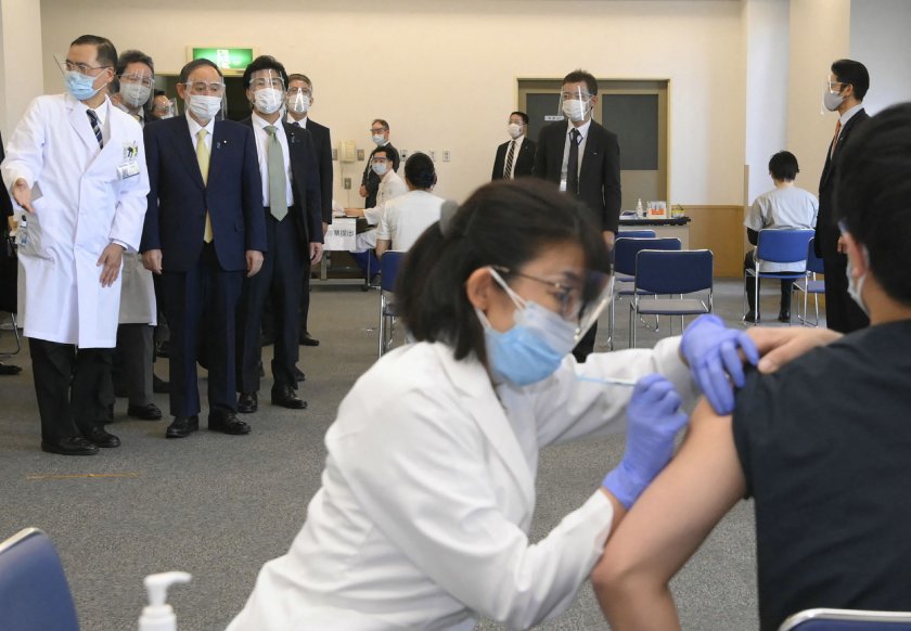 Ваксинация с трета доза срещу Covid-19 започна в Япония
